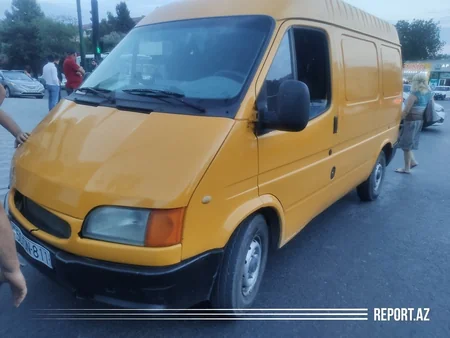 Sumqayıtda iki avtomobil toqquşdu