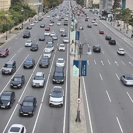 Bakının bir sıra yollarında tıxac müşahidə edilir