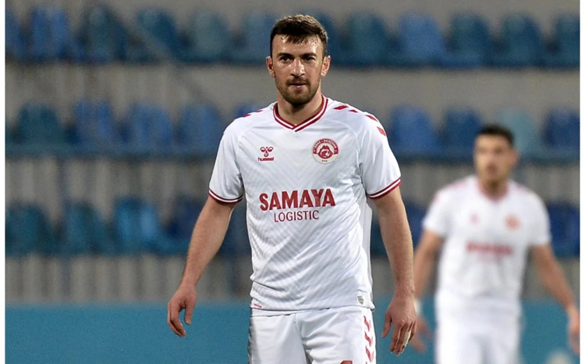 Qara Qarayev: Azərbaycan futboluna layiq olmağa çalışmışam