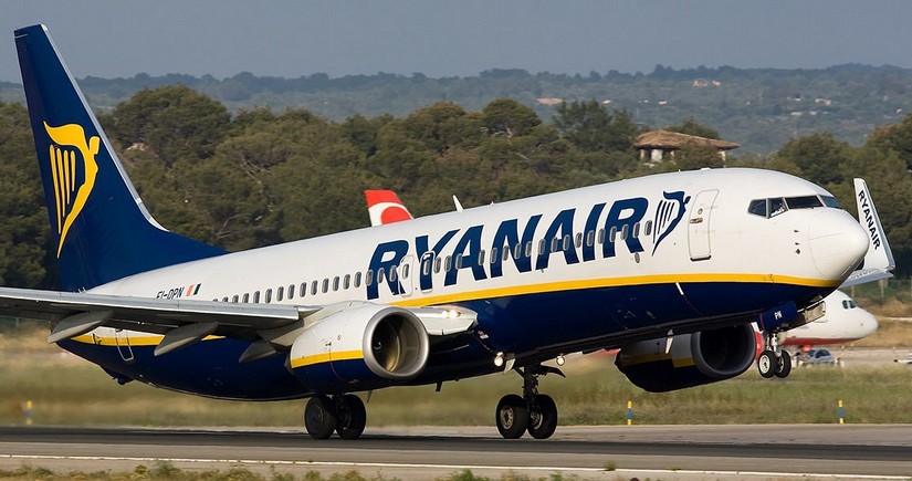 At least 18 people injured after fire alert on Ryanair plane in Majorca