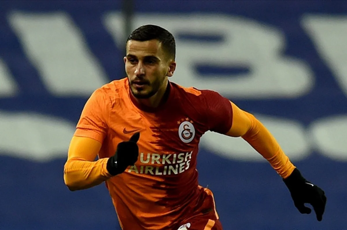 Əlində fişəng partlayan Qalatasarayın futbolçusu evə buraxıldı