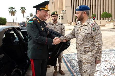 Azerbaijan, Saudi Arabia discuss relations between two armies