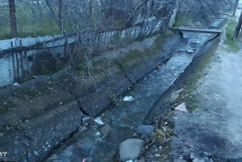 Gəncədə su kanalında batan 5 yaşlı qızın meyiti tapılıb - FOTO - YENİLƏNİB