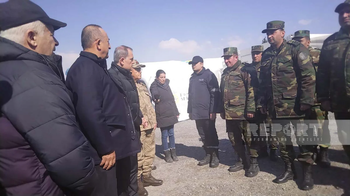 Jeyhun Bayramov visits mobile field hospital of MES in Kahramanmaras