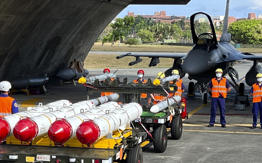 ABŞ Tayvana 1,1 milyard dollarlıq silah satacaq