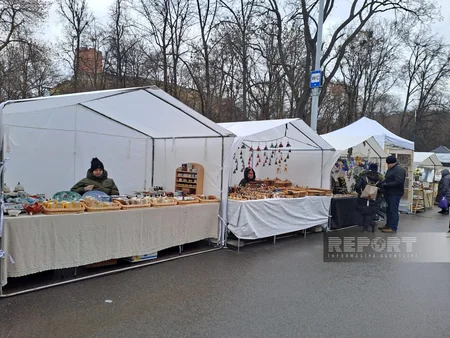 Yüzyarpaqlı simtalapis, baranka şirniyyatı: Litvadakı Kaziukas yarmarkasından - REPORTAJ