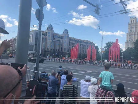 Moskvadakı paradda meydana ilk olaraq Azərbaycan hərbçiləri çıxıb - VİDEO - YENİLƏNİB