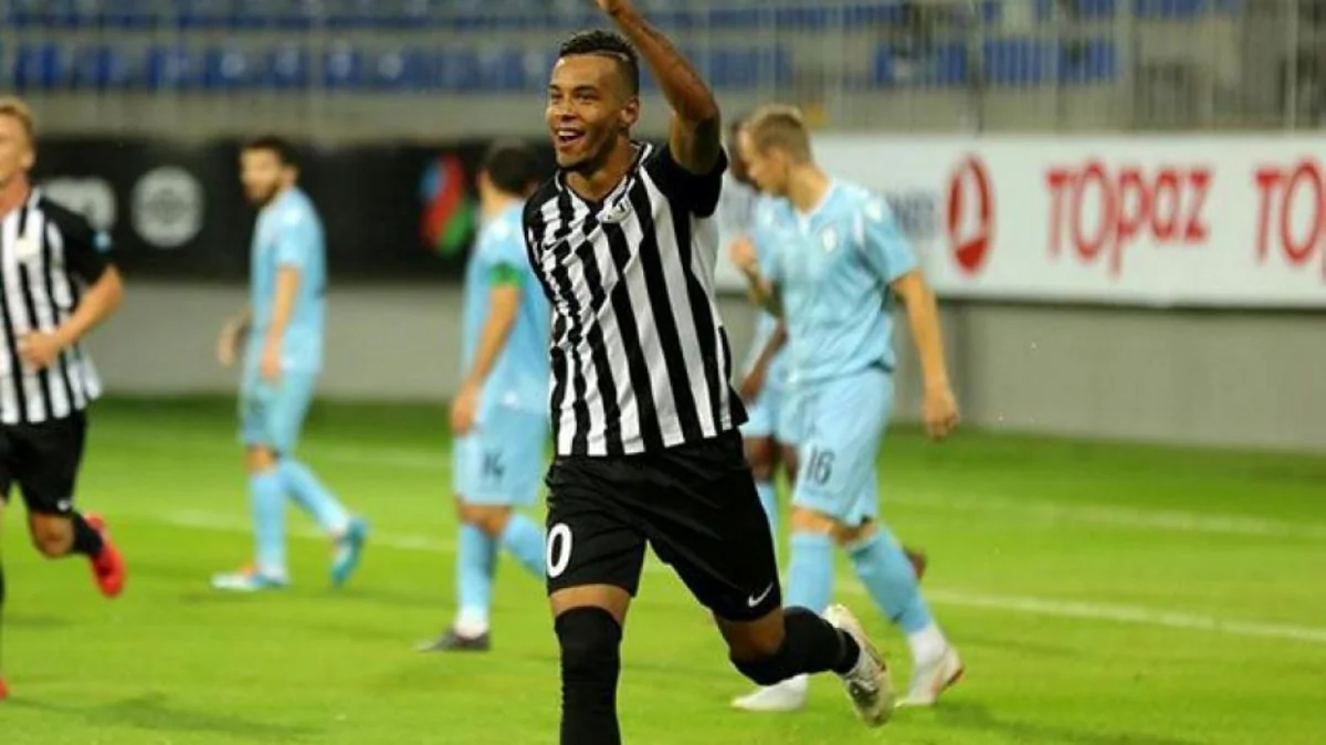 “Neftçi”nin futbolçusu: “Həmişə vuruşmuşuq”