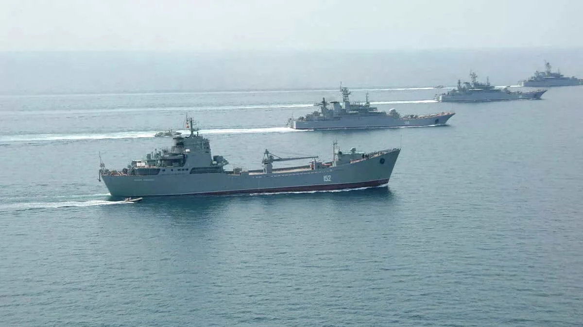 Россия и Алжир проводят военно-морское учение
