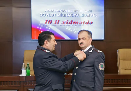 Dövlət Miqrasiya Xidmətinin 10 illik yubileyi münasibətilə təntənəli mərasim keçirilib