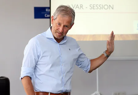 Liv Bona Dea Arenada hakimlər üçün seminar keçirilib