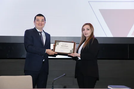 “Uğur yolu” Karyera İnkişaf Proqramının finalçılarına sertifikatlar təqdim olunub