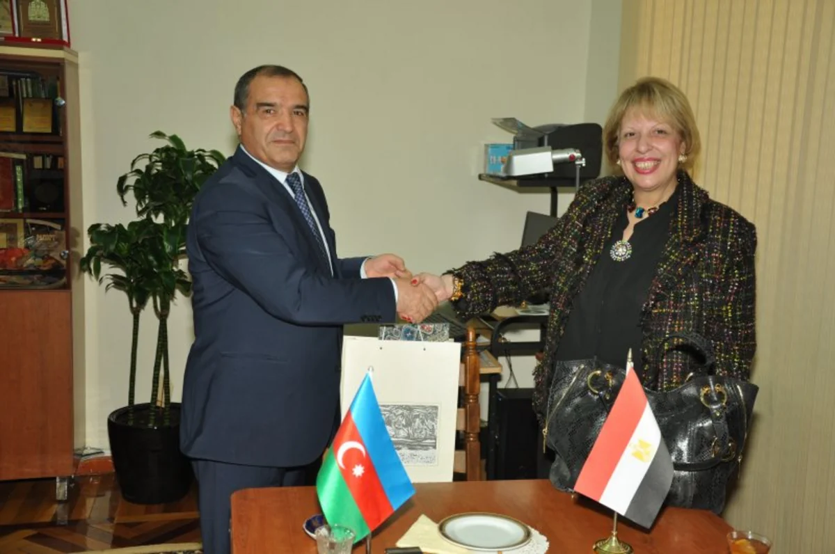 Misirin Azərbaycandakı səfiri Milli Kitabxananı ziyarət edib