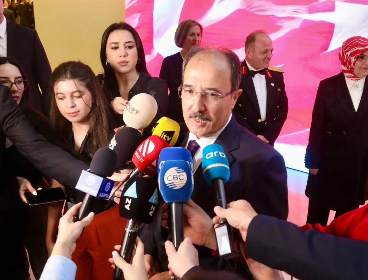 Cahit Bağcı: Cümhuriyyətimizin 100 ilini qardaş Azərbaycanda keçirməkdən qürurluyuq