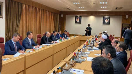 Kamran Əliyev İran rəsmiləri ilə narkotik qaçaqmalçılığına qarşı mübarizəni müzakirə edib