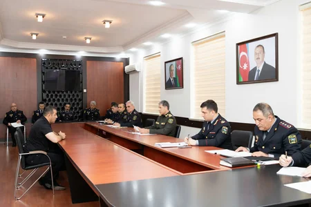 Daxili işlər naziri Qusarda vətəndaş qəbulu və sıra baxışı keçirib