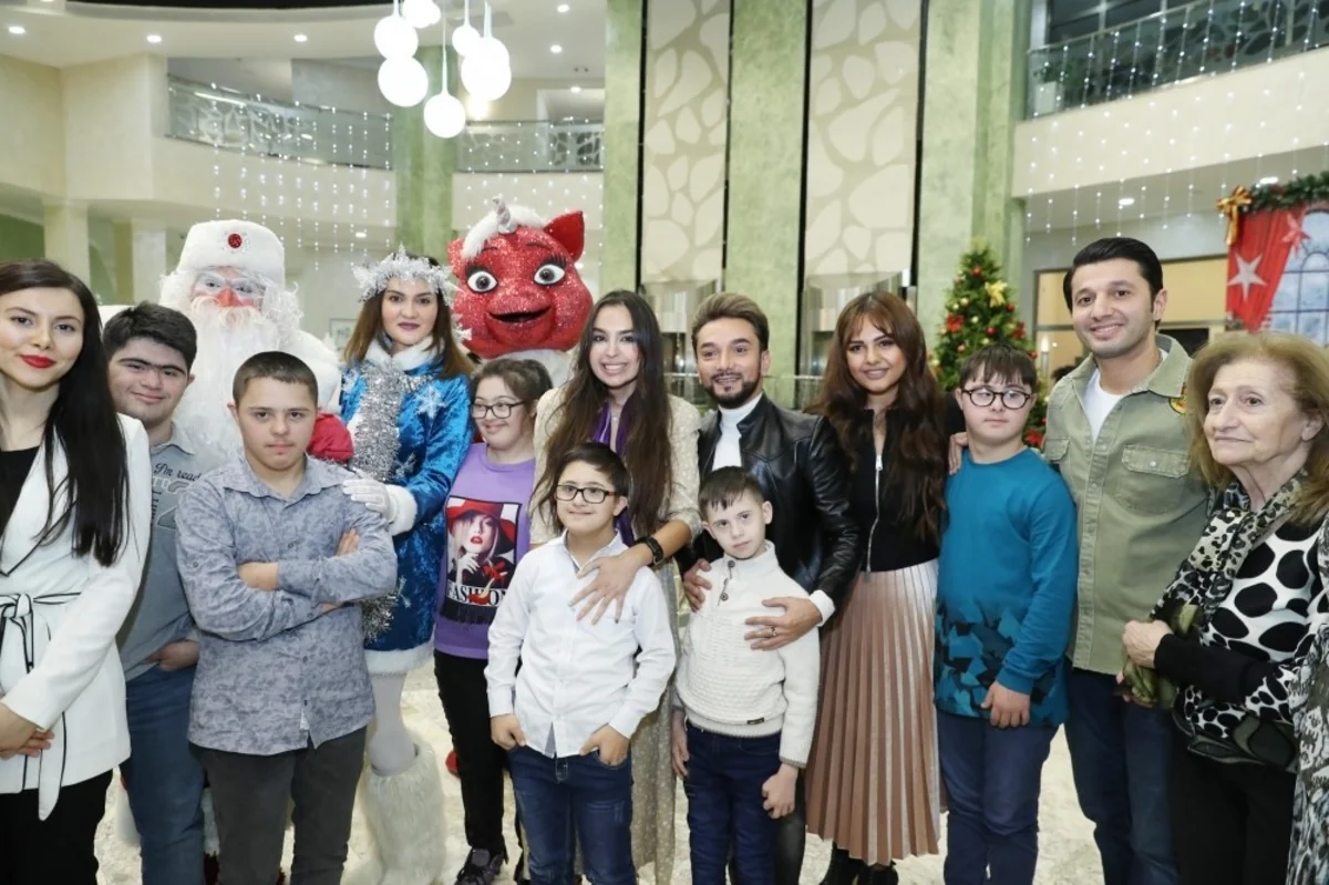 Heydər Əliyev Fondunun vitse-prezidenti Leyla Əliyeva daun sindromlu uşaqlar üçün təşkil olunan şənlikdə iştirak edib - FOTO