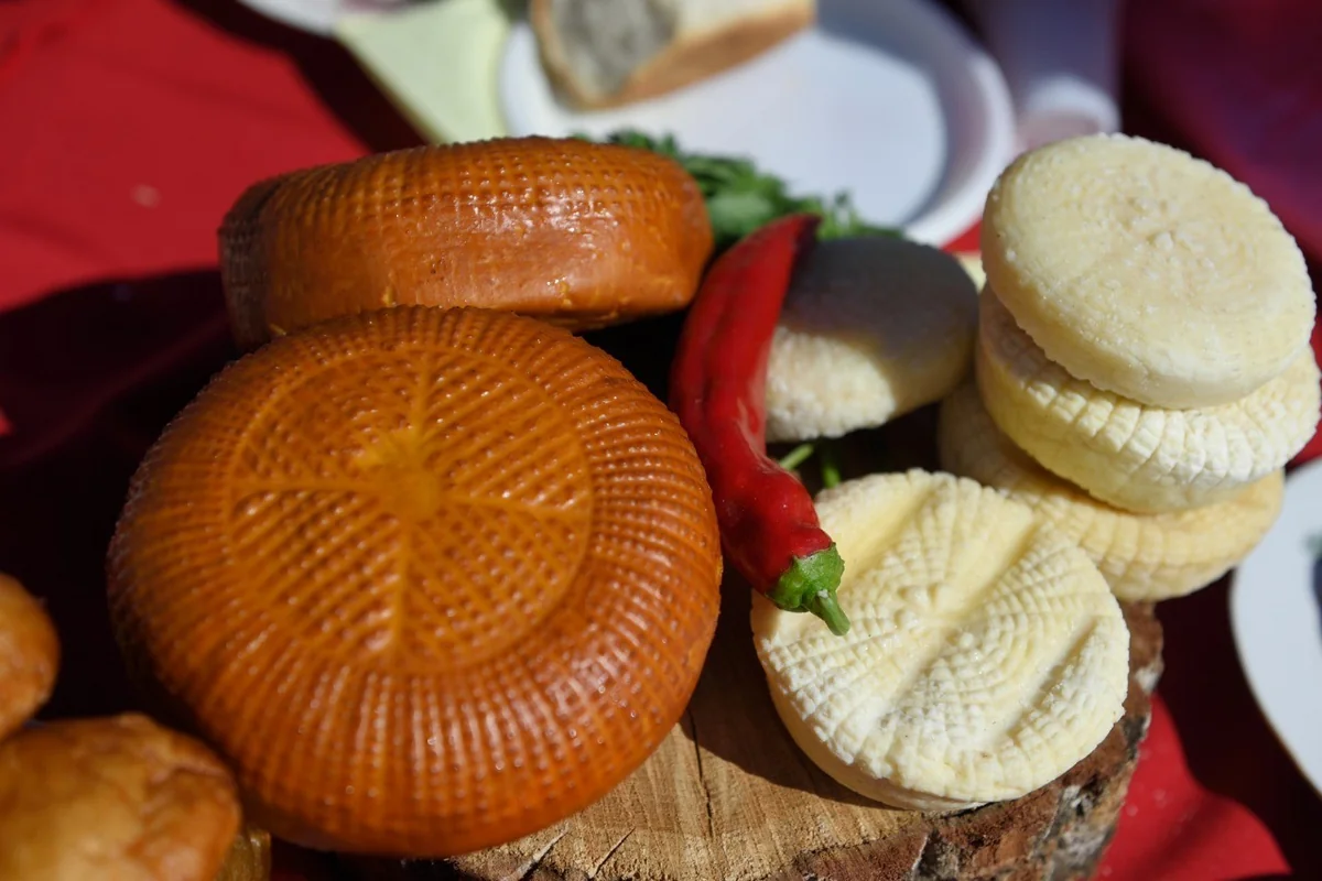 Ирландия возобновила поставки сыра в Азербайджан