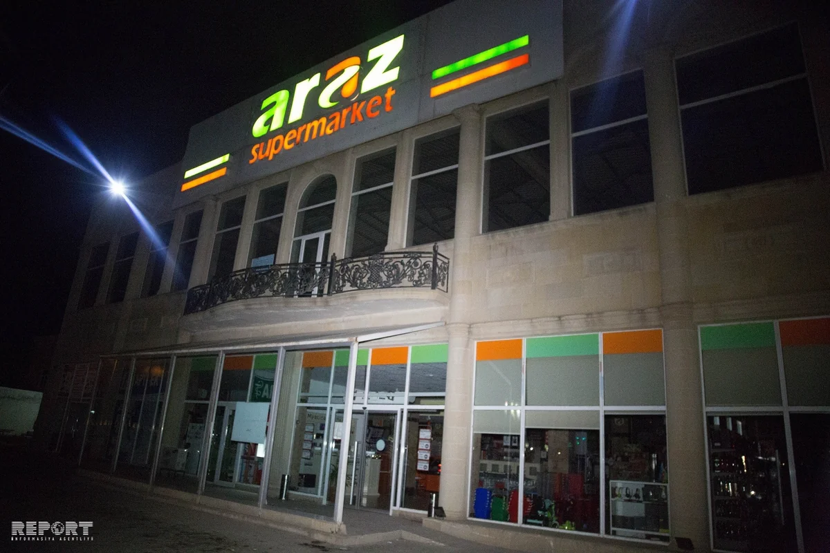 “Araz” marketin satıcısı iş yoldaşlarını bıçaqlayıb, onlardan biri ölüb - FOTO - VİDEO - YENİLƏNİB-2