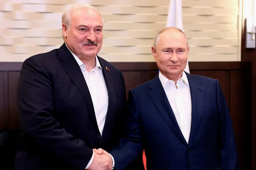 Putin Lukaşenkonu prezidentliyinin 30 illiyi münasibətilə təbrik edib