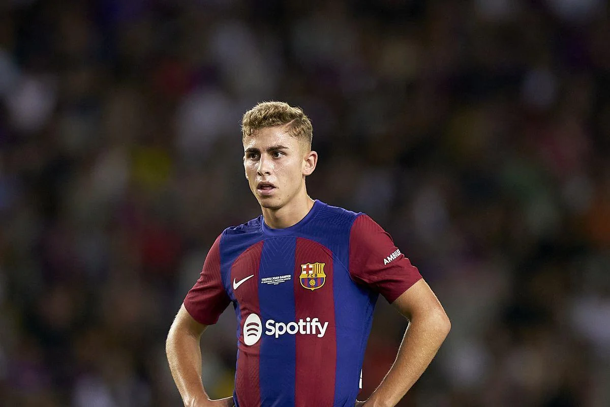 Man United submits €80M bid to sign Barcelona star