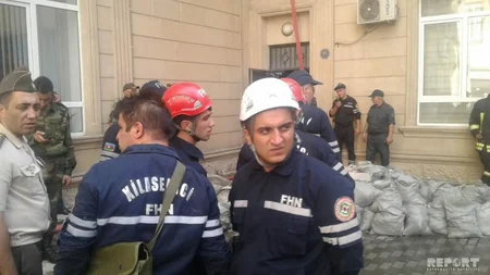 Piramida plazada baş verən yanğın söndürülüb - FOTO - VİDEO - YENİLƏNİB-2