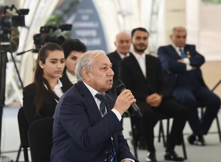 Prezident Füzuli rayon ictimaiyyətinin nümayəndələri ilə görüşüb - TAM MƏTN