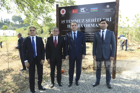 Gəncədə Türkiyənin Demokratiya və Milli Birlik Günü qeyd olunub