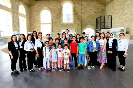 DOST Yaradıcılıq Mərkəzinin üzvləri Bakı muzeylərində ustad dərsindən faydalanıblar