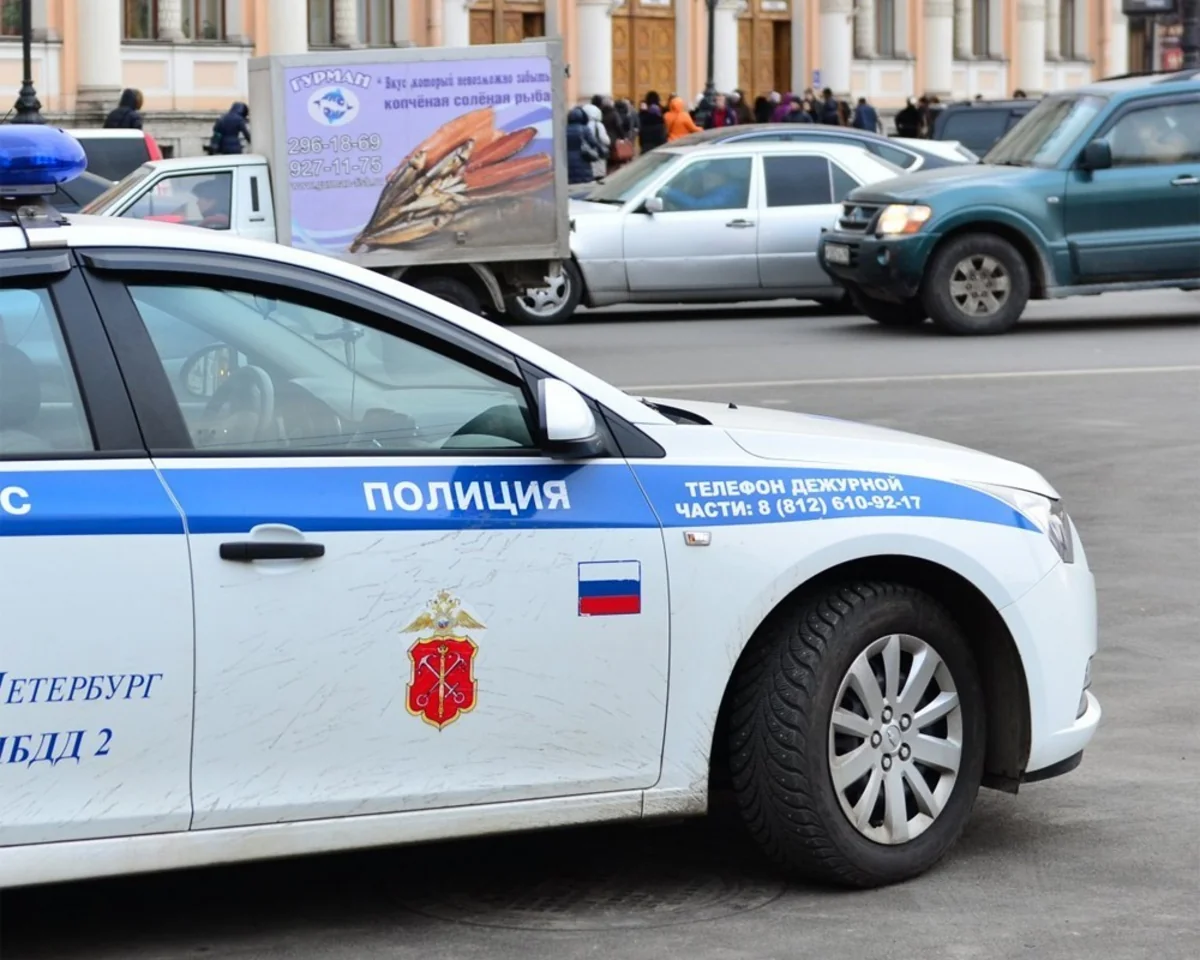 В России полицейский открыл огонь по гражданину Азербайджана