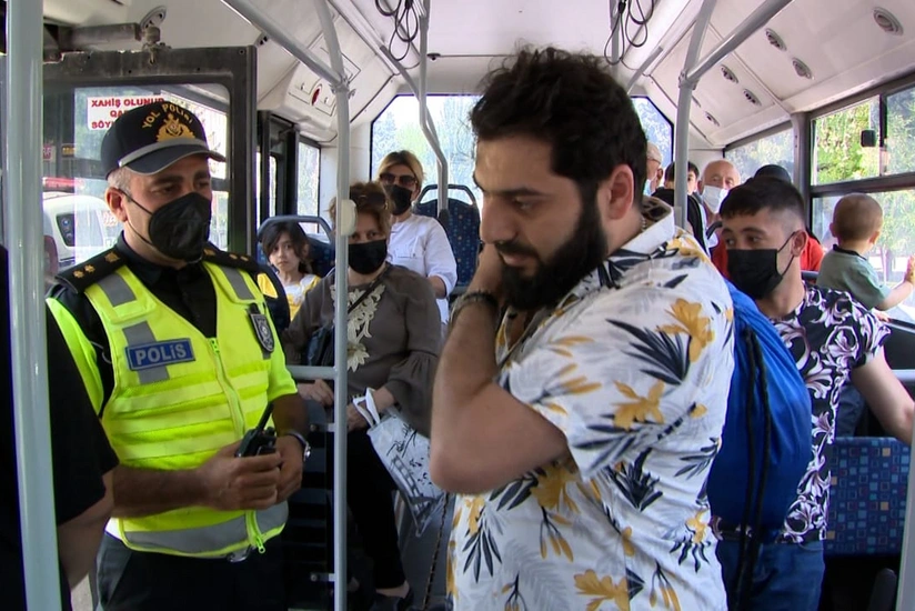 Sumqayıtda avtobusda maska taxmayan sərnişin və sürücülər cərimələndi - VİDEO