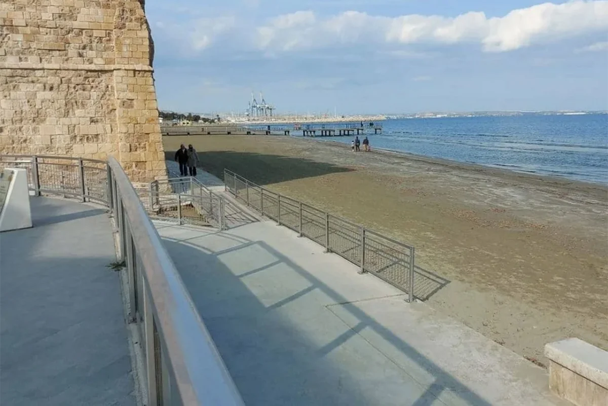 Rusiyalı qadın turist Kiprin yunan hissəsində itkin düşüb