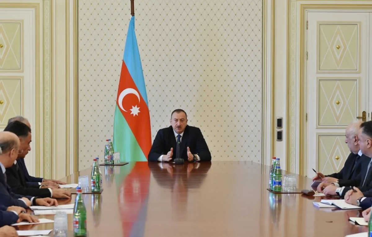 ​İlham Əliyev: Maksimum iki həftə ərzində bütün binaların fasad üzlükləri sökülməlidir