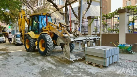 Bakının Məsud Əlizadə küçəsi təmir edilir