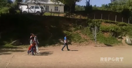 Qonşusunu bıçaqlayan məktəb direktoru intihar edib - FOTO