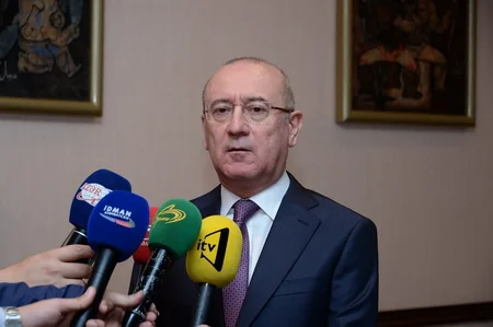 Azər Əliyev pauerliftinq üzrə paralimpiya milli komandasının üzvləri ilə görüşüb