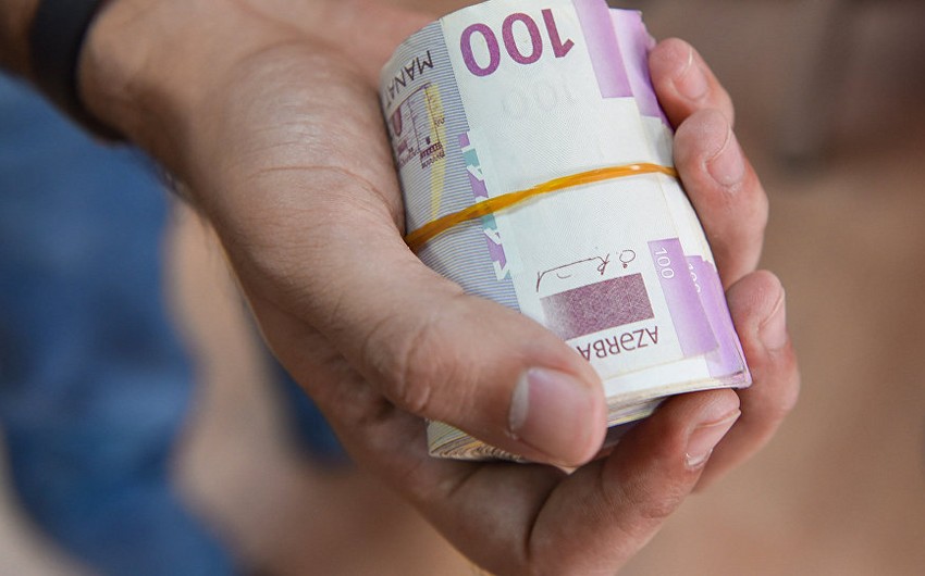 Qəbələdə mağazadan 2000 manat pul oğurlanıb