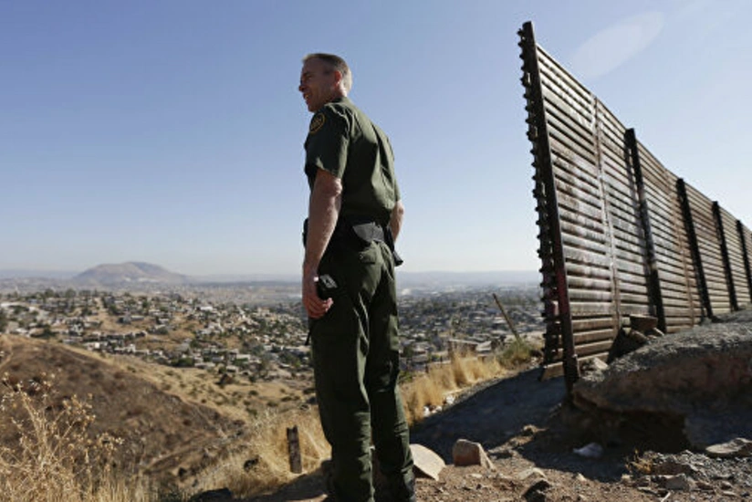 Pentagon approved construction of additional 32 kilometers of wall on Mexican border