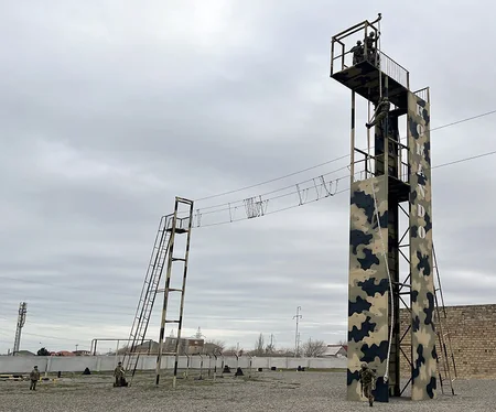 Gürcüstan Müdafiə Qüvvələri komandanı Azərbaycanda hərbi hissələri ziyarət edib