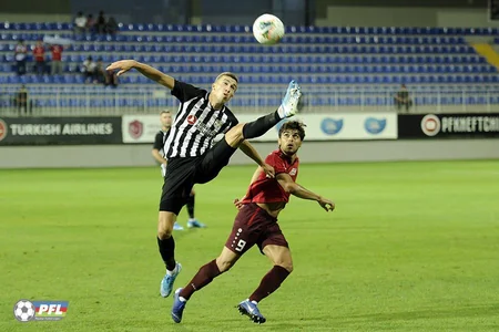 Neftçi Sumqayıtı məğlub edib, məşqçi və futbolçular arasında dava düşüb - VİDEO