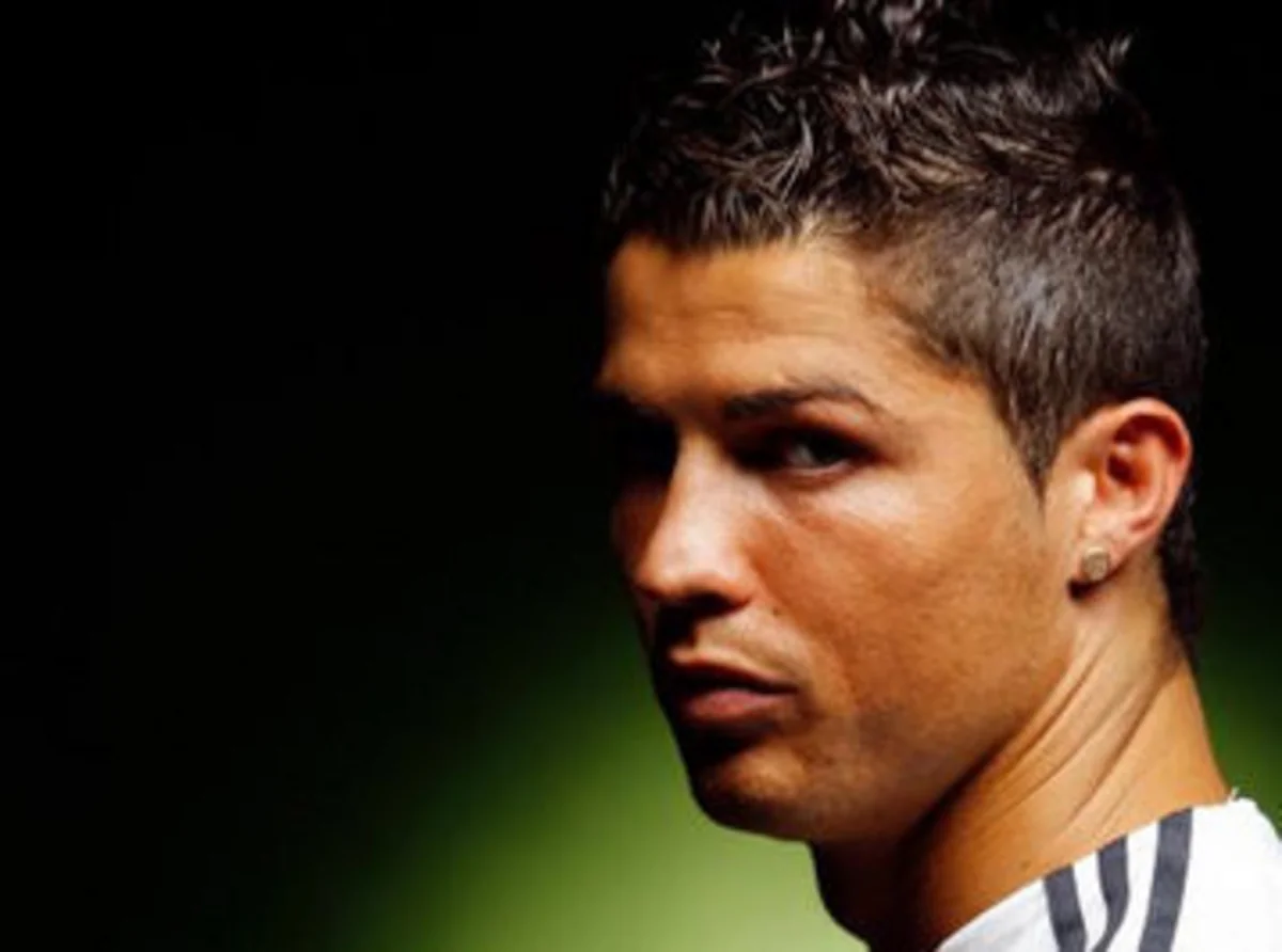 Ronaldu Messini təhqir etdiyi barədə deyilənlərə münasibət bildirib