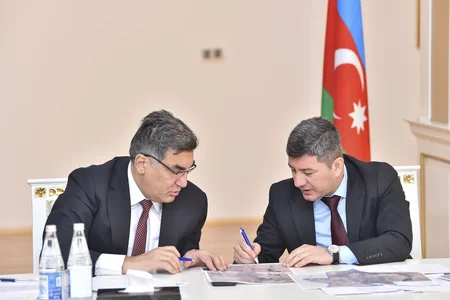 “Azərsu”nun sədr müavini Salyanda vətəndaşları qəbul edib