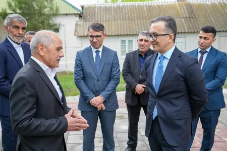 Dövlət Komitəsinin sədri Zərdabda məscidlərin fəaliyyəti ilə tanış olub