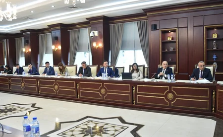 Hüquq siyasəti və dövlət quruculuğu komitəsinin payız sessiyası üçün iş planı təsdiqlənib