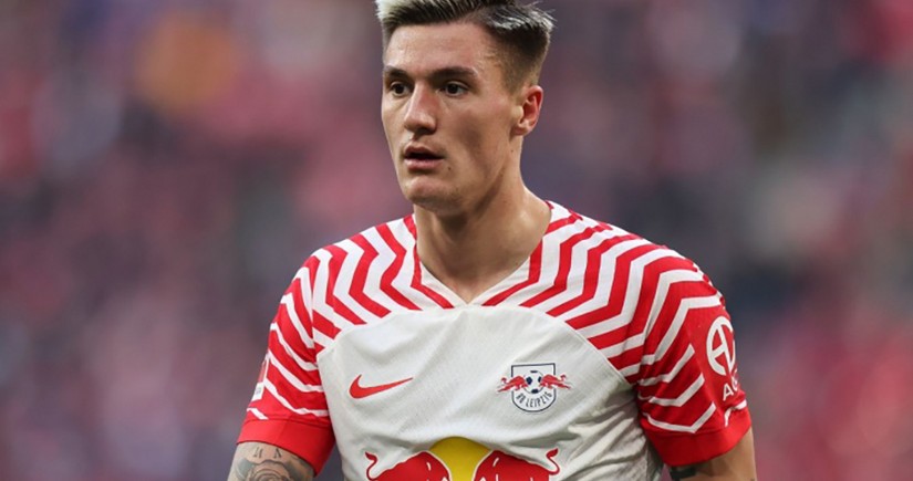 Arsenal Bundesliqada çıxış edən hücumçunu transfer etməyi düşünür