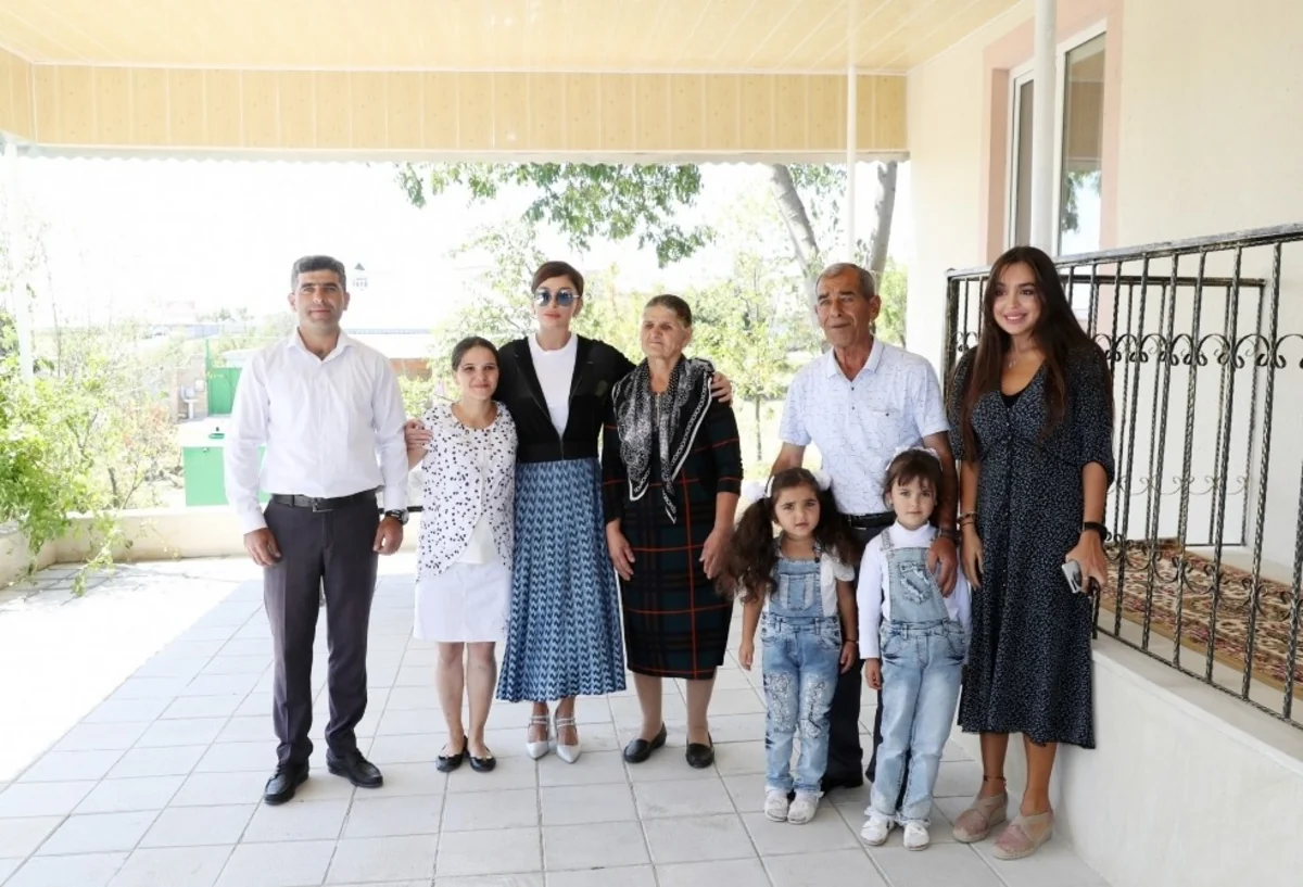 Şamaxının Muğanlı kəndində zəlzələdən qəzalı vəziyyətə düşmüş evin yerində yeni ev inşa olunub - YENİLƏNİB