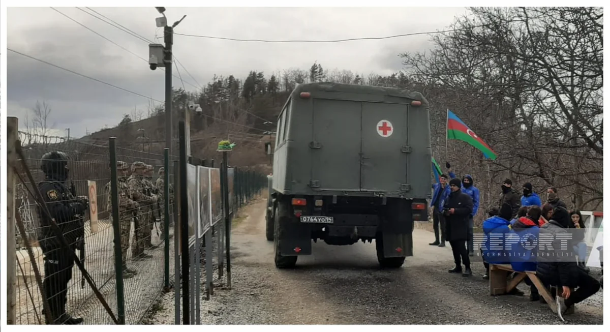 Xankəndi-Laçın yolunda sülhməramlıların tibb avtomobili maneəsiz keçib 