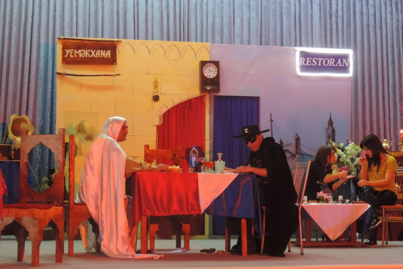 Ac həriflər Bakıya gəlir