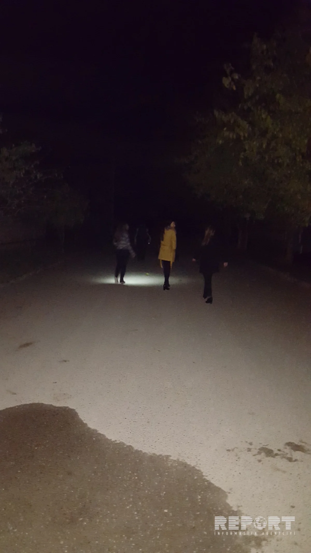 ​Salyanda güclü külək əhalini işıqsız qoyub
