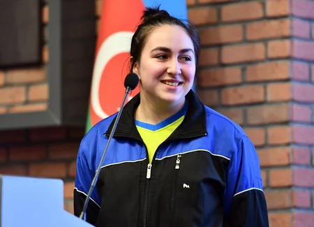 Fərid Qayıbov ötən ay beynəlxalq turnirlərdə medal qazanmış idmançılarla görüşüb